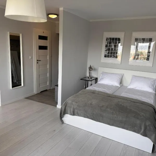 APARTAMENT OS ZŁOTE 5d，位于杰尔若纽夫的酒店