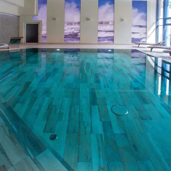 SeaPark Hotel Wellness & Spa，位于Kołobrzeg的酒店