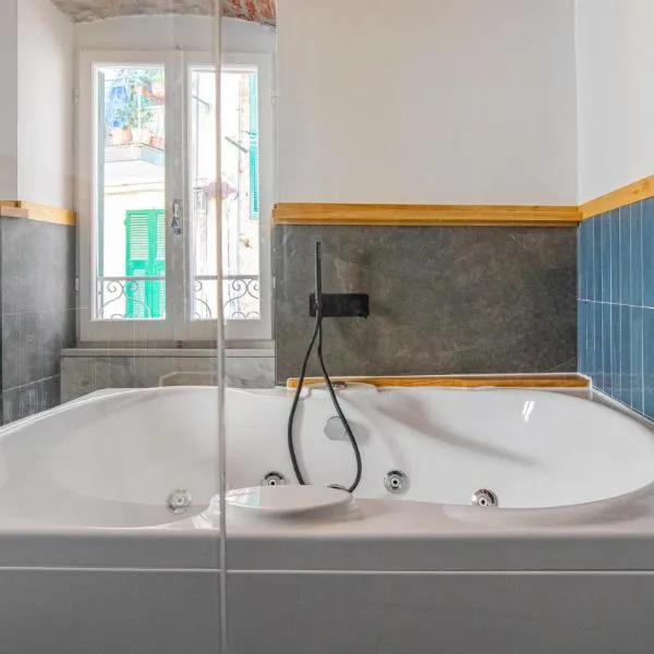 Pasini Luxury room,cozy winemakers retreat，位于里奥马哲雷的酒店