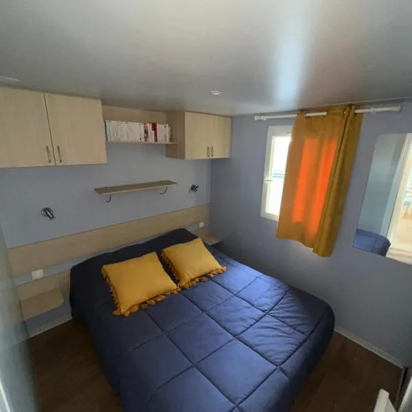Mobil home au camping 5 étoiles à Deauville，位于圣阿尔努的酒店