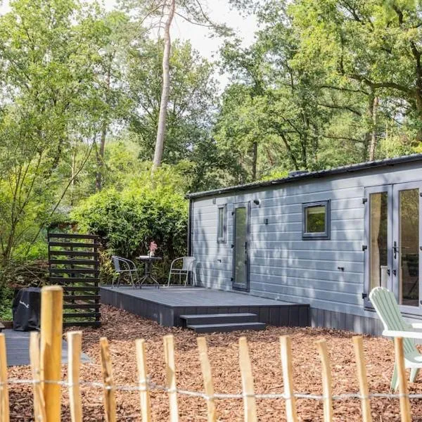 Schitterend chalet in het bos，位于维尔豪特的酒店