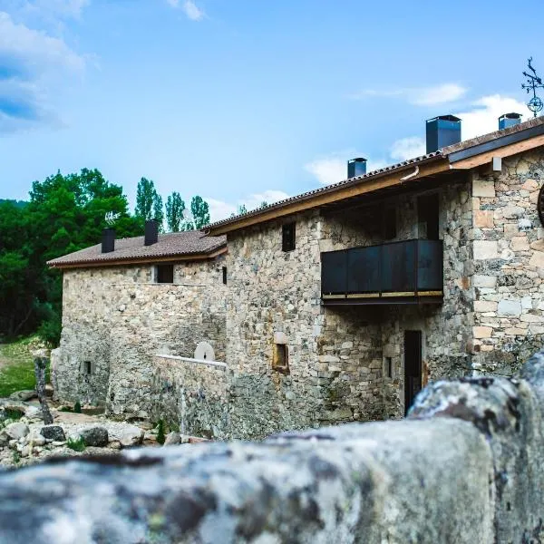 Hotel Gredos María Justina，位于Navacepeda de Tormes的酒店