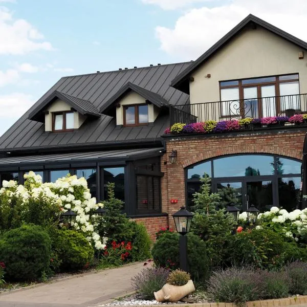 Dworek Jabłonna，位于卢布林的酒店