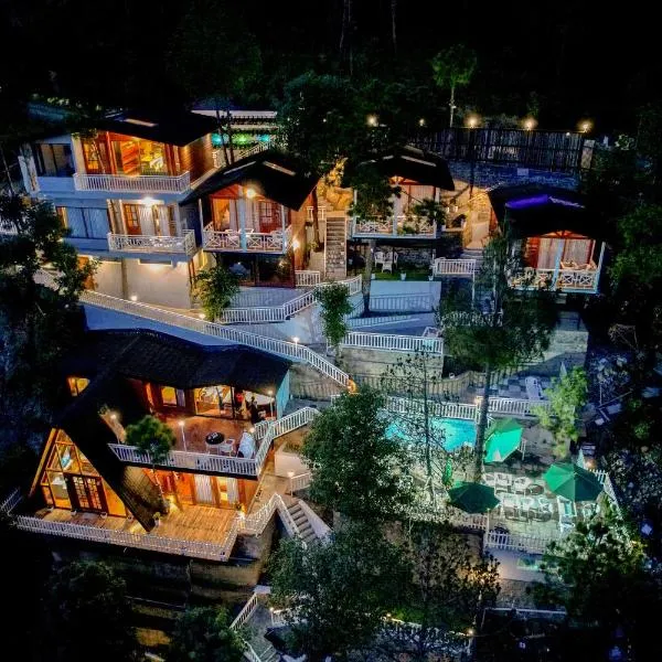 Koro Treehouse Resort Luxury Wooden Cottages and Villas with Private Pool，位于索兰的酒店