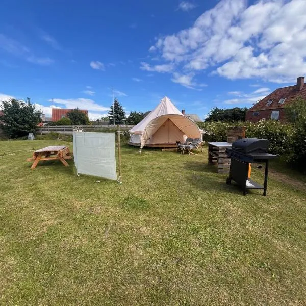 Langø Fjord Glamping NR 1，位于Knubbeløkke的酒店