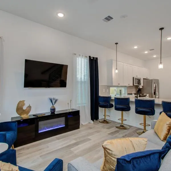 Urban luxe Getaway 4 mins to DT Newly Built Home，位于休斯顿的酒店