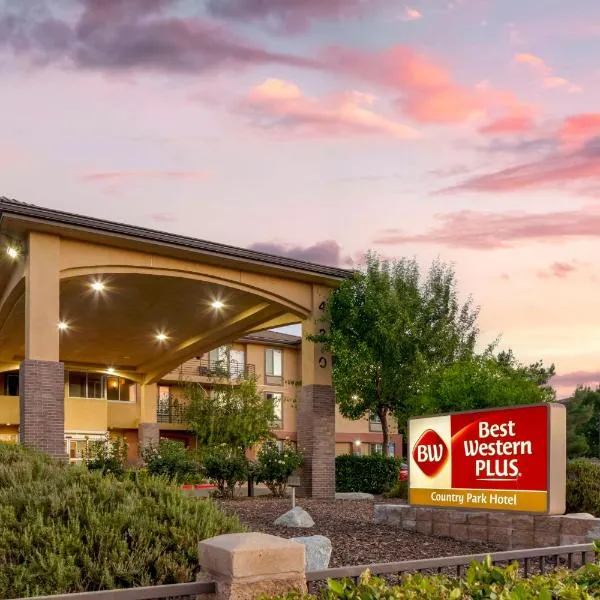 贝斯维斯特乡村公园酒店，位于特哈查比的酒店