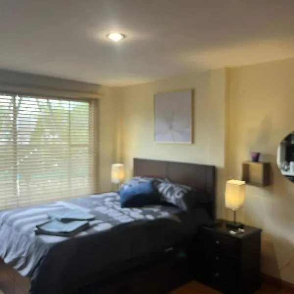 Suite 1 habitación, full amoblada con todo para que disfrutes de tu Estancia，位于昆卡的酒店