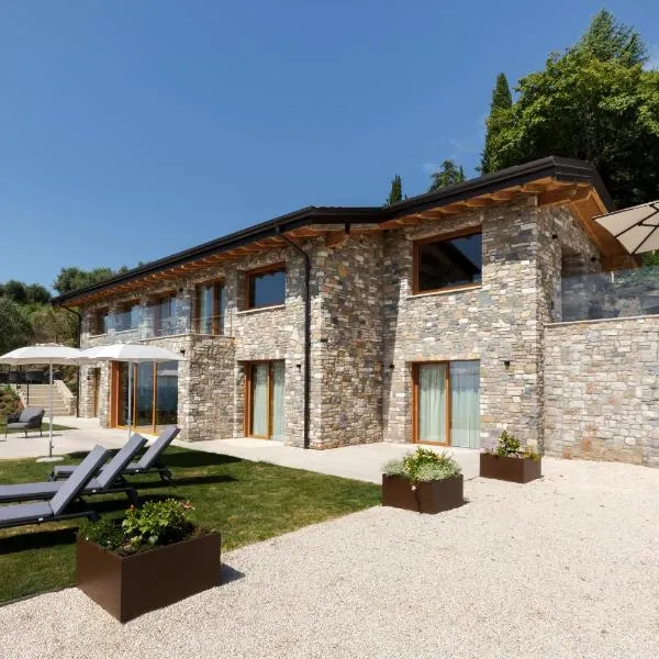 Colago Private Villas Lake Garda，位于圣奇诺·迪·蒙塔尼亚的酒店