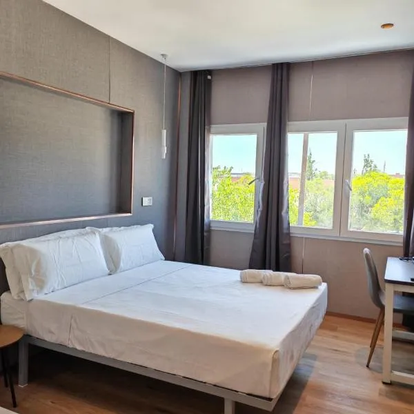 Hotel Golden Alcorcon，位于阿尔考空的酒店