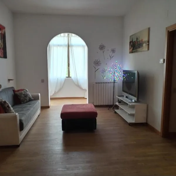 Casa Mirella，位于锡耶纳的酒店