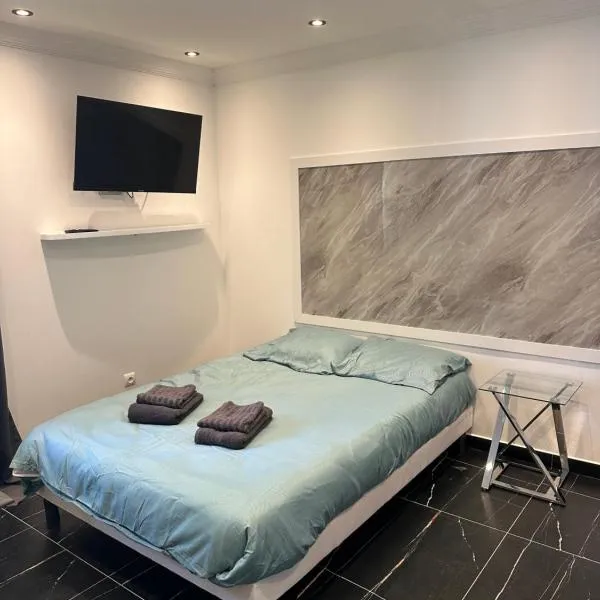 Appartement t1 aiguebelle，位于Randens的酒店