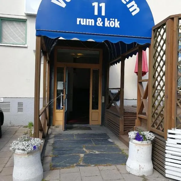 Vandrarhem 11 RUM & KÖK，位于桑德维肯的酒店