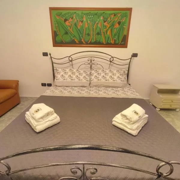 Juppi Bed love，位于Sarnelli的酒店