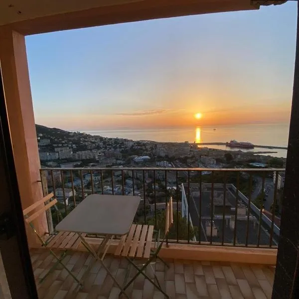 Appartement vue panoramique，位于巴斯蒂亚的酒店