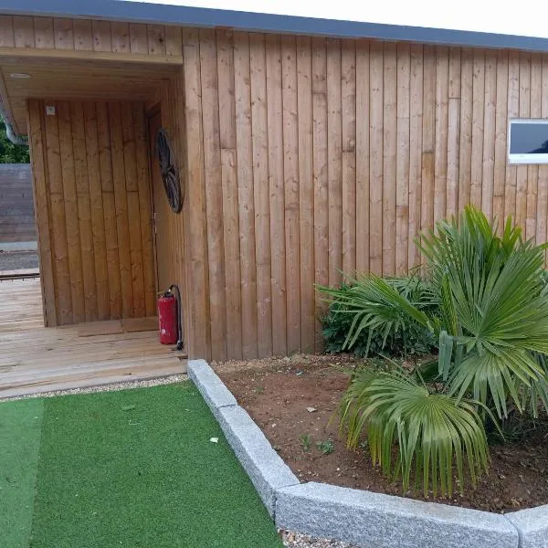 Chalet container 60m2，位于La Neuville-du-Bosc的酒店