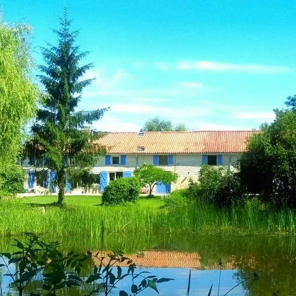 Chambres d'hôtes entre Niort et Marais Poitevin，位于Bessines的酒店