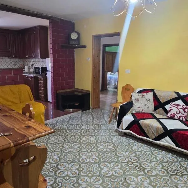 La Baita di Serena，位于罗卡拉索的酒店