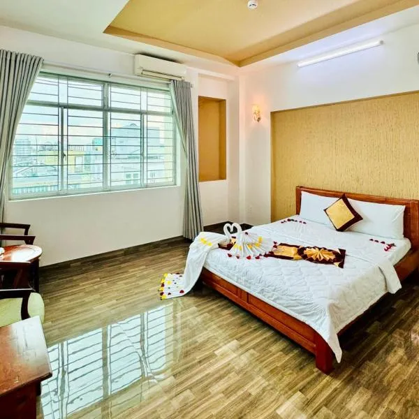 Đức Phúc Hotel，位于Bình Hòa的酒店