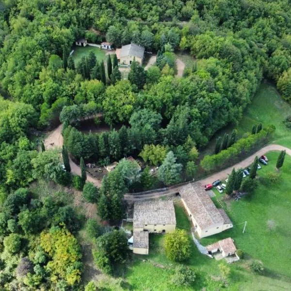 Fattoria la Ginestra, Museo della Civiltà Contadina，位于法布里亚诺的酒店