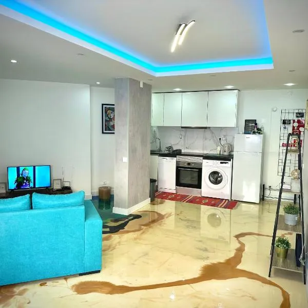 Sea view apartment & 4 minutes walk to the beach，位于帕苏迪阿尔库什的酒店