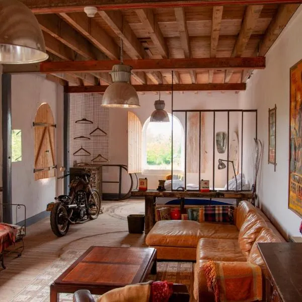 Loft industriel aux Grands Moulins de Ruffin，位于Bréchamps的酒店