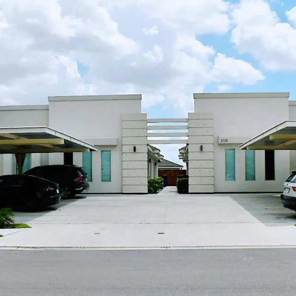 Weslaco Apt C 1，位于韦斯拉科的酒店