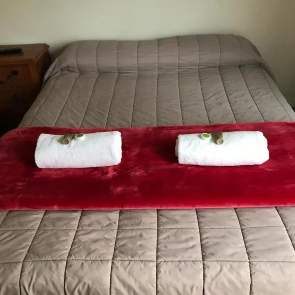 Hinds Wayside Inn，位于Hinds的酒店