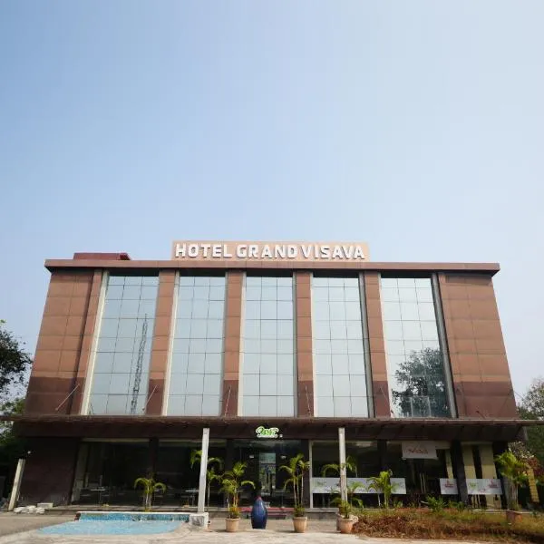 Hotel Grand Visava Lonavala，位于科波利的酒店