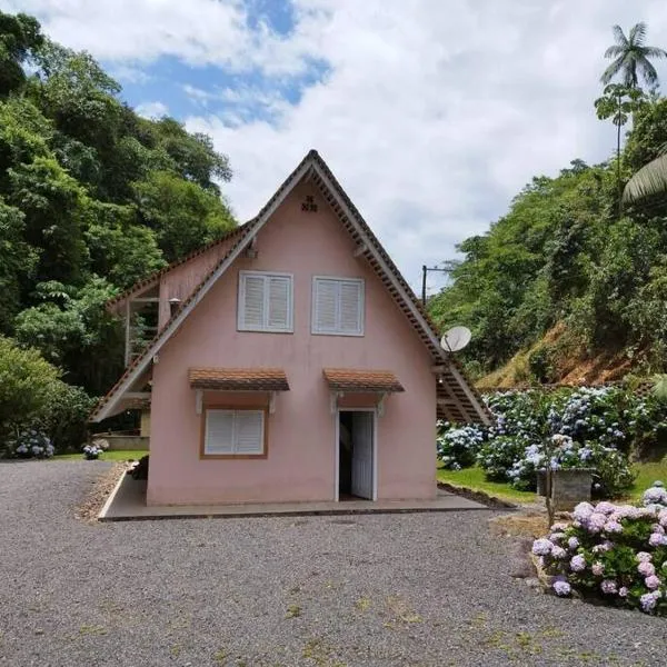 Chalé Fava Ipiranga Rodeio，位于Rodeio的酒店