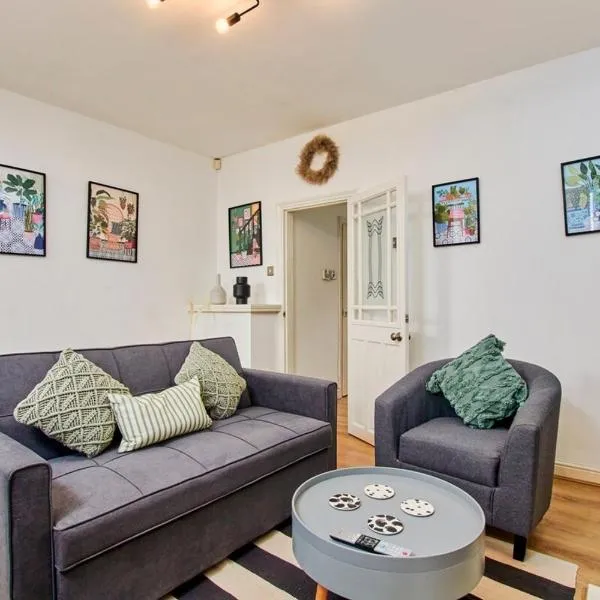 New - 2 Br House Close To Arena, Meadowhall, M1，位于Wincobank的酒店