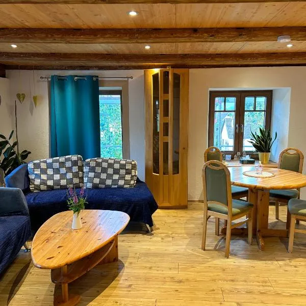 Schöne Ferienwohnung in Dürbheim，位于Dürbheim的酒店