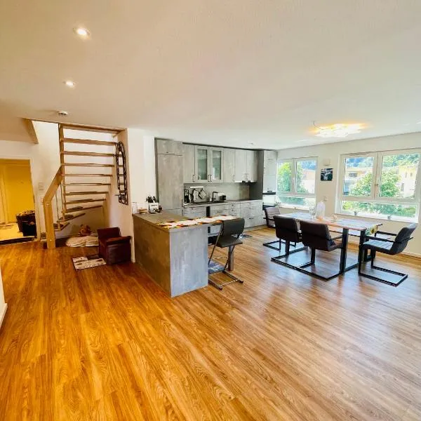 Ferienwohnung Burgblick，位于瓦尔德基尔希的酒店