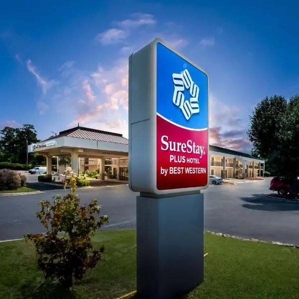 SureStay Plus Hotel by Best Western Southern Pines Pinehurst，位于南派恩斯的酒店