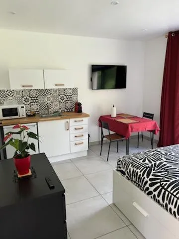 Un Coin Paisible，位于Lantheuil的酒店