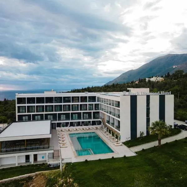 Black Diamond Hotel Dhermi，位于德尔米的酒店