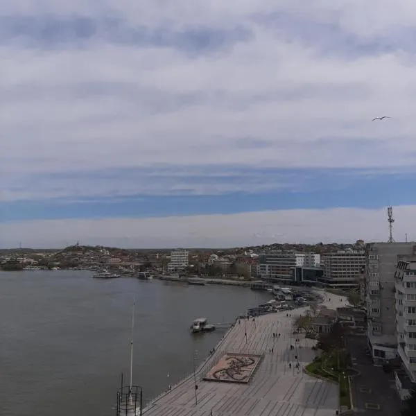DELTA DANUBE VIEW apart，位于图尔恰的酒店