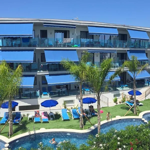 AZAHAR BEACH Blue Apartments & Spa，位于阿尔考斯布里的酒店