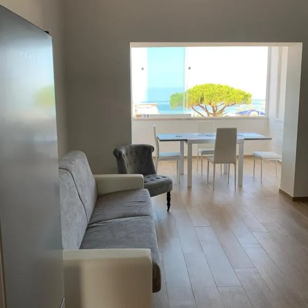Casa SoleLuna，位于圣塔马利奈拉的酒店