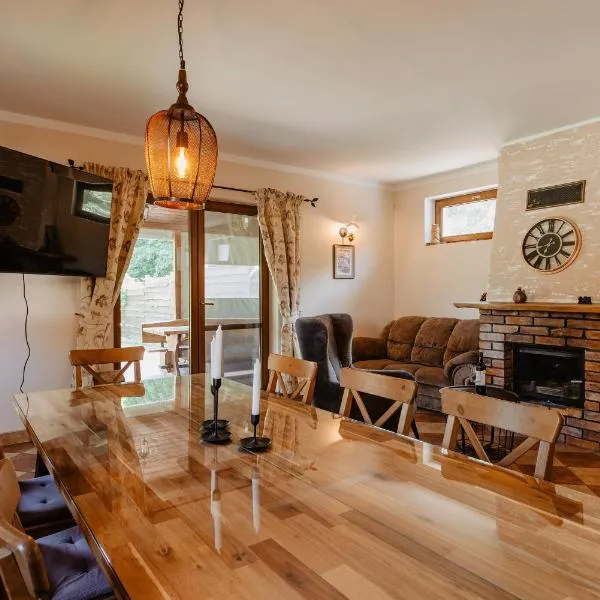 B10 Dom LUX z Alpakami & Basen SPA，位于厄尔科的酒店