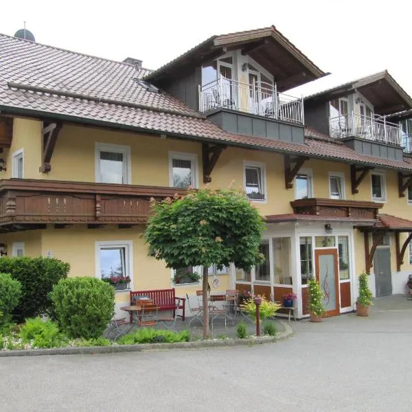 Landgasthof-Hotel Zum Anleitner，位于Kollnburg的酒店