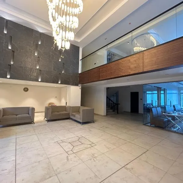 Hotel Oxina Cizel，位于科代卡纳尔的酒店