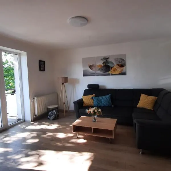 New Apartment ISLAND s "Free parking"，位于特尔纳瓦的酒店