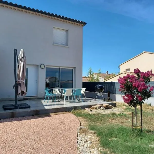 Villa proche d'Avignon，位于Jonquerettes的酒店