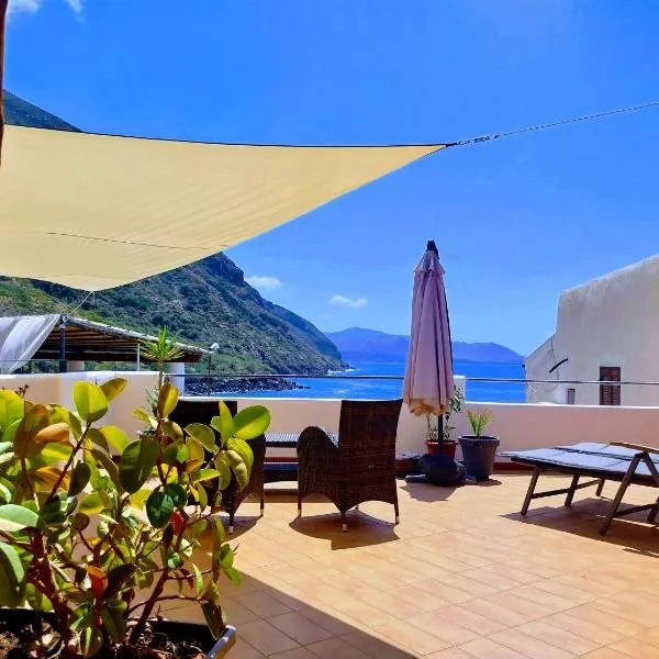Albergo Seaside，位于雷妮的酒店