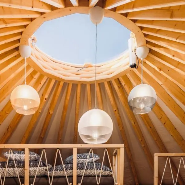 Nálunk, vidéken - Jurta 24，位于Ásványráró的酒店