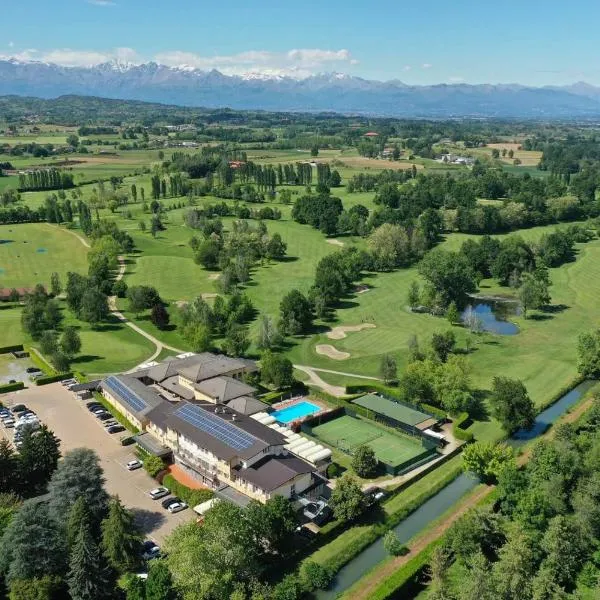 Golf Hotel Cavaglià，位于卡瓦利亚的酒店