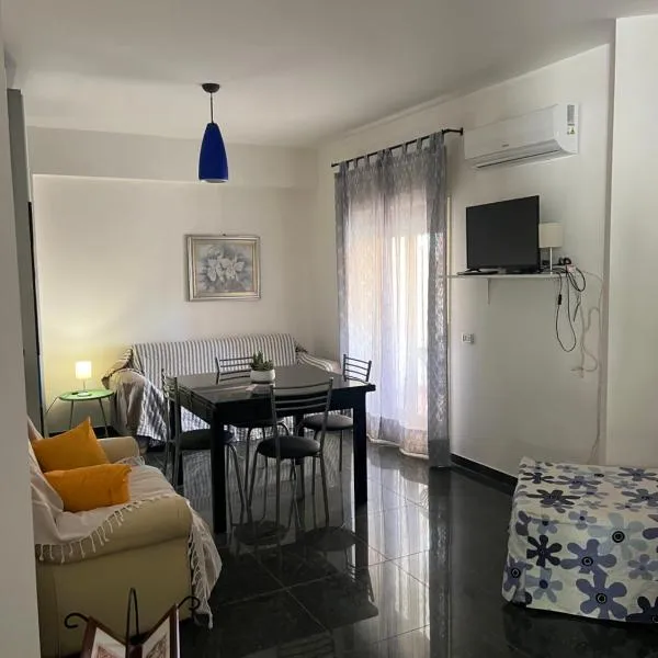 Casa vacanze Òikos Letojanni -Taormina mare，位于勒托阳尼的酒店