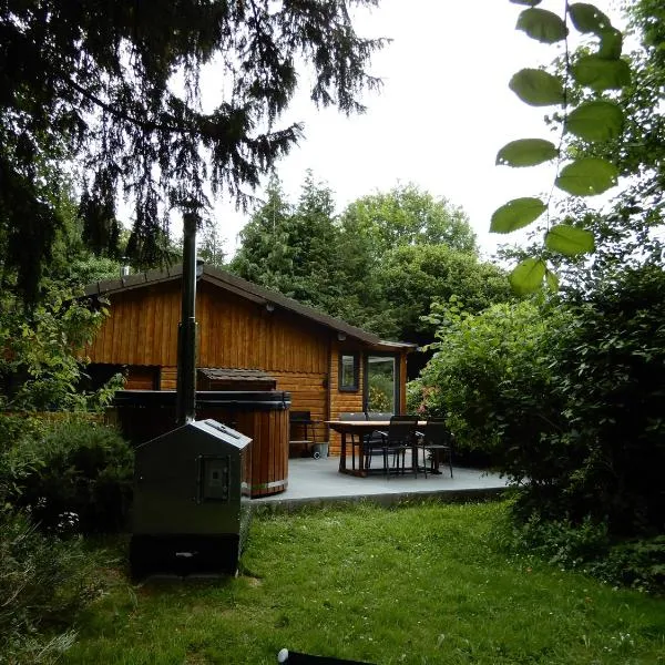 Le Cottage Exotique du Lutin Many & son bain nordique，位于Saint-Christophe-sur-Condé的酒店
