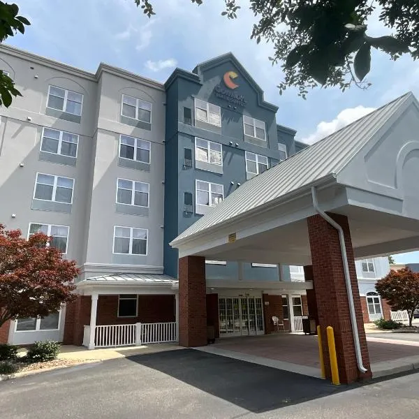 Comfort Inn & Suites Virginia Beach - Norfolk Airport，位于弗吉尼亚海滩的酒店